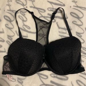 VICTORIA SECRET 38C Bras